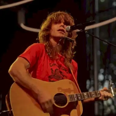 Jesse Welles live in Portland at Pioneer Courthouse Square (8/12/26)