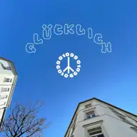 Glücklich